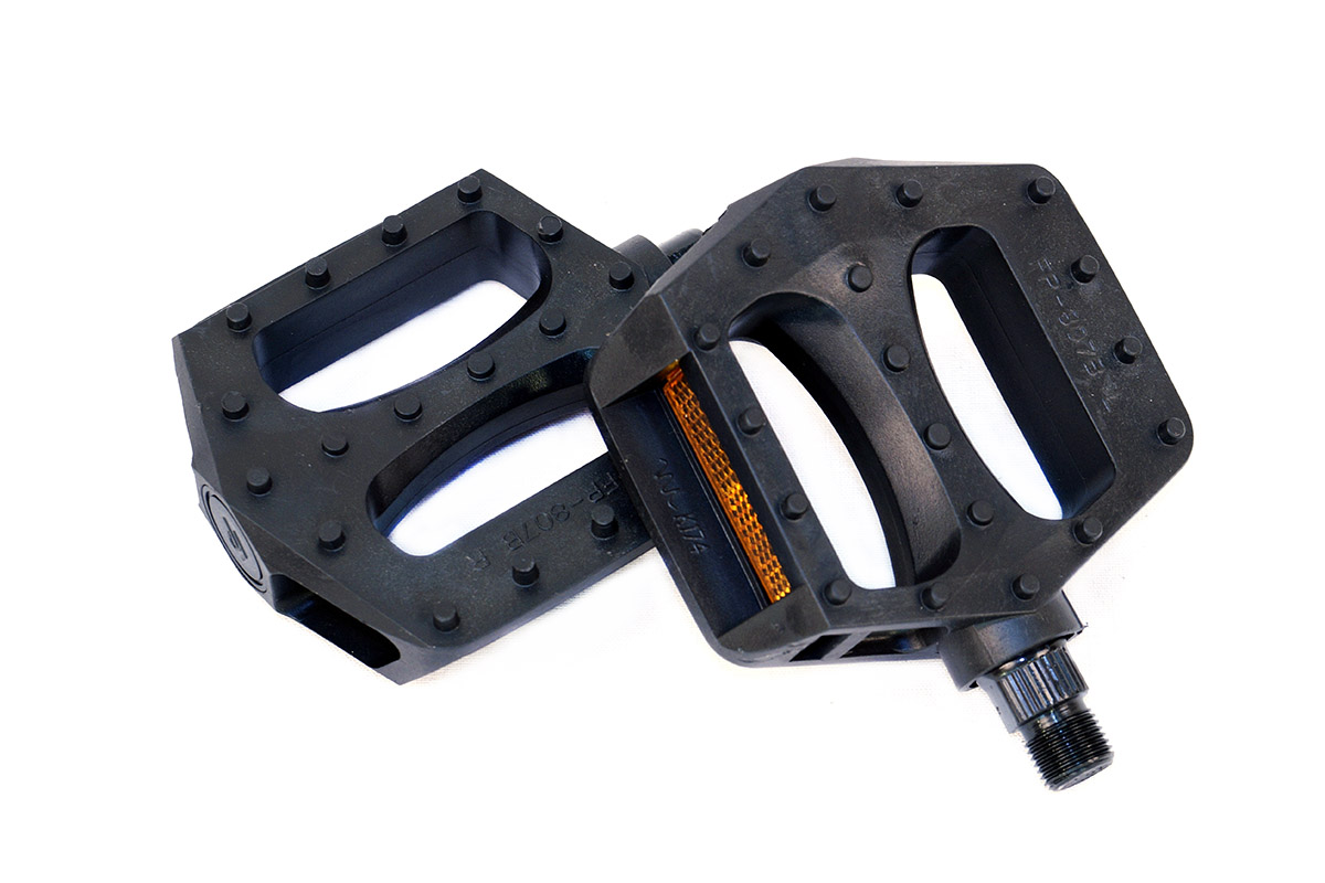 Педали FEIMIN FP-807B 1\2",ось 12мм,для детских в-дов 12-16", черные Педали FEIMIN FP-807B 1\2",ось 12мм,для детских в-дов 12-16", черные