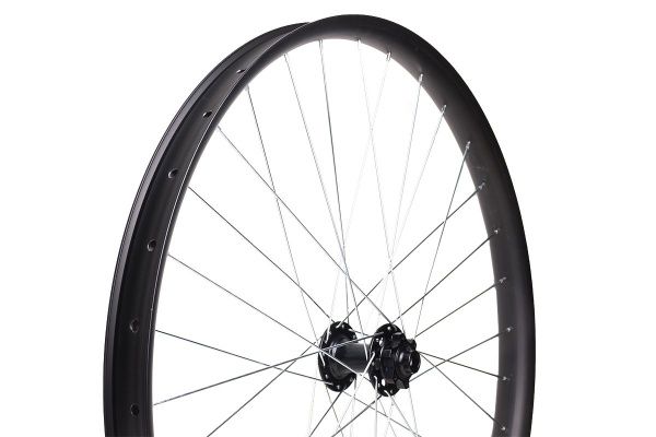 Колесо 29"MTB переднее, двойной обод Citron DP-40 29" 32H, втулка Solon DH928TF32H, Disc ,100*15мм, 2 промподшипника, крепление IS6, ось 15мм, черный